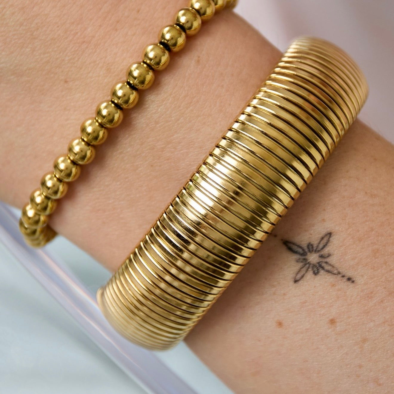 ARMBAND - BOLD GOLD