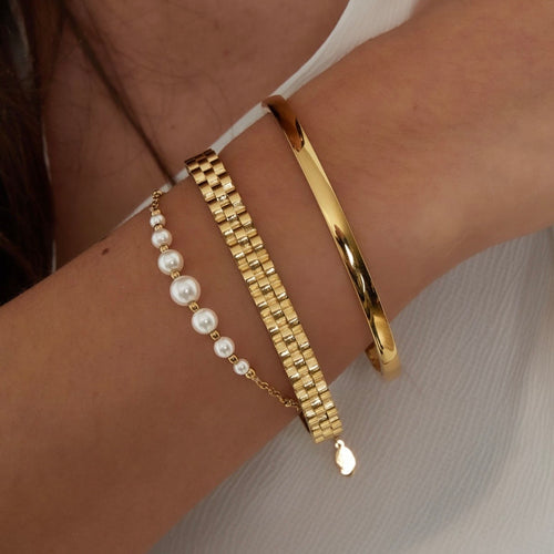 ARMBAND - PEARLY GIRLY